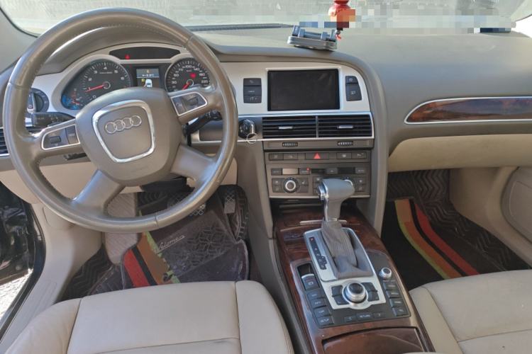 Used Audi A6L 2010 2.4L Comfort Edition Center Console