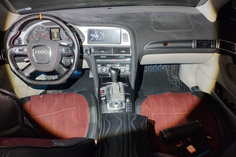 Used Audi A6L 2010 2.0 TFSI Automatic Standard Edition Center Console