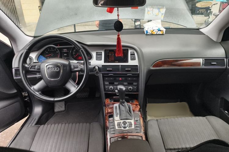 Used Audi A6L 2010 2.4L Technology Edition Center Console