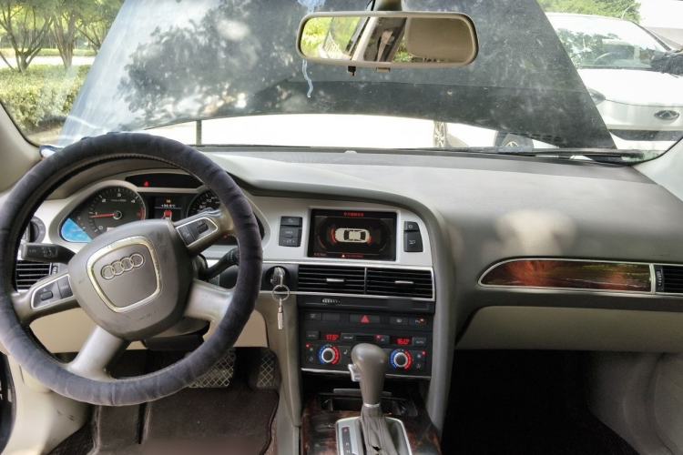 Used Audi A6L  Center Console