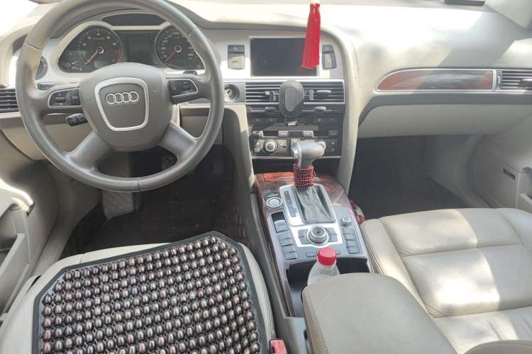 Used Audi A6L 2010 2.4L Comfort Edition Center Console