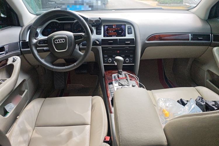 Used Audi A6L 2010 2.4L Technology Edition Center Console