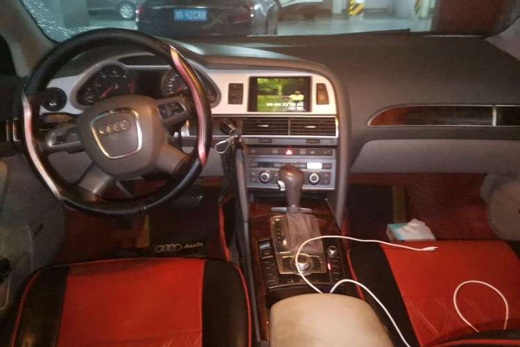 Used Audi A6L 2010 2.7 TDI Center Console