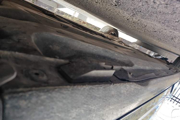 Used Audi A6L 2010 2.4L Comfort Edition Chassis Front Right
