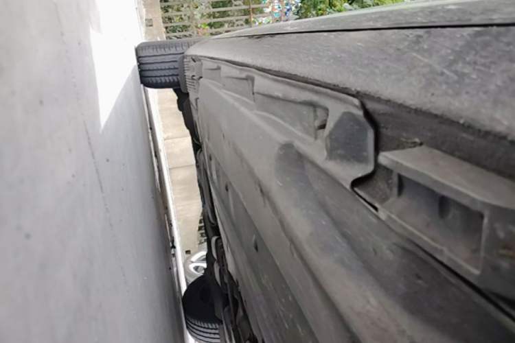 Used Audi A6L 2010 2.0 TFSI Automatic Standard Edition Chassis Front Right