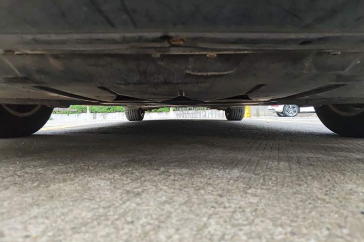 Used Audi A6L 2010 2.0 TFSI Automatic Standard Edition Chassis Front