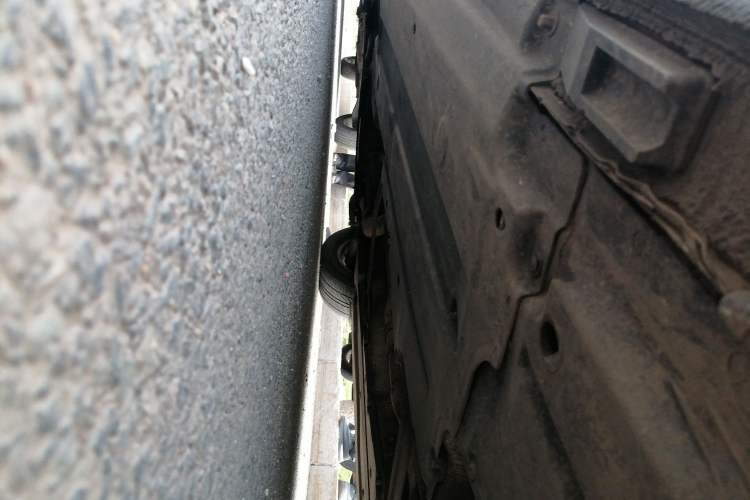Used Audi A6L 2010 2.0 TFSI Automatic Standard Edition Chassis Rear Left