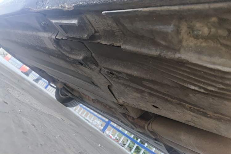 Used Audi A6L 2010 2.0 TFSI Automatic Standard Edition Chassis Rear Left