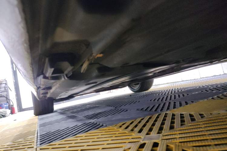 Used Audi A6L 2010 2.4L Comfort Edition Chassis Rear Left