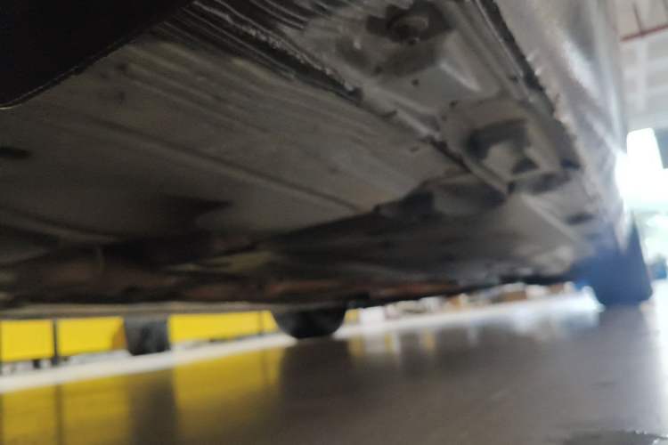 Used Audi A6L 2010 2.0 TFSI Automatic Standard Edition Chassis Rear Right