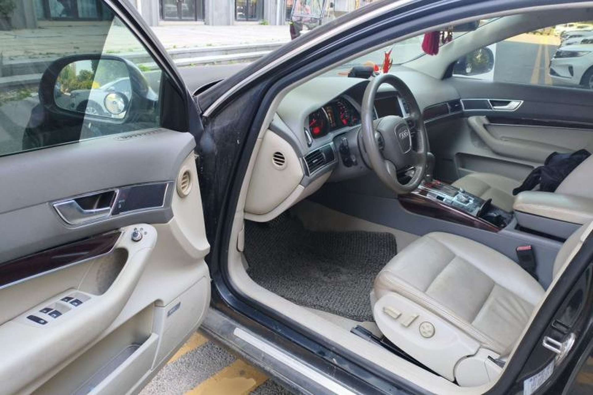 Used Audi A6L 2010 2.4L Comfort Edition Driver Seat