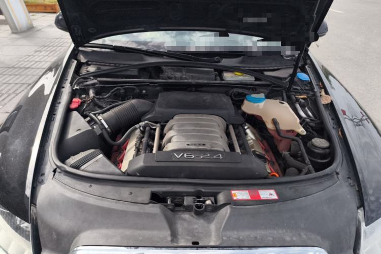 Used Audi A6L 2010 2.4L Comfort Edition Engine Bay