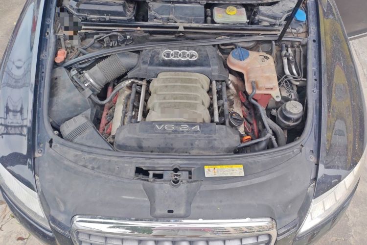 Used Audi A6L 2010 2.4L Technology Edition Engine Bay
