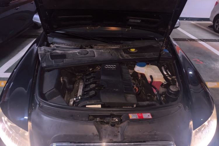 Used Audi A6L 2010 2.0 TFSI Automatic Standard Edition Engine Bay