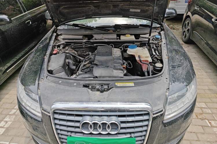 Used Audi A6L 2010 2.0 TFSI Automatic Standard Edition Engine Bay