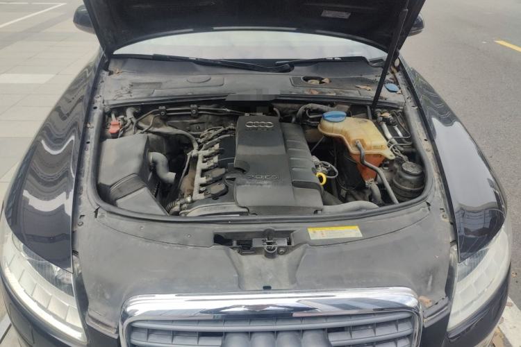 Used Audi A6L 2010 2.0 TFSI Automatic Standard Edition Engine Bay