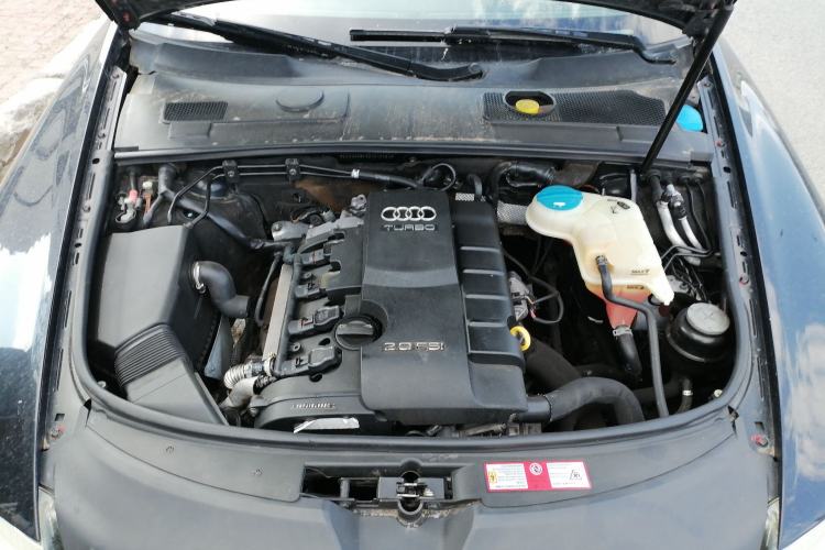 Used Audi A6L 2010 2.0 TFSI Automatic Standard Edition Engine Bay