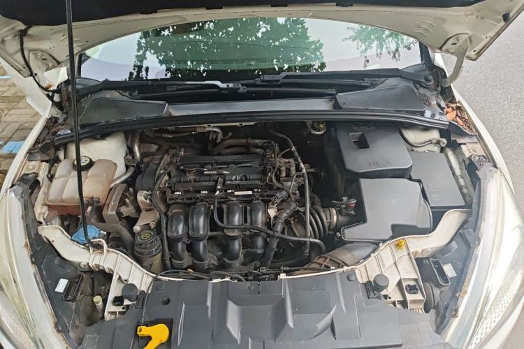 Used Audi A6L 2010 2.0 TFSI Automatic Standard Edition Engine Bay
