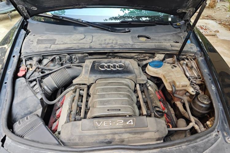 Used Audi A6L 2010 2.4L Technology Edition Engine Bay