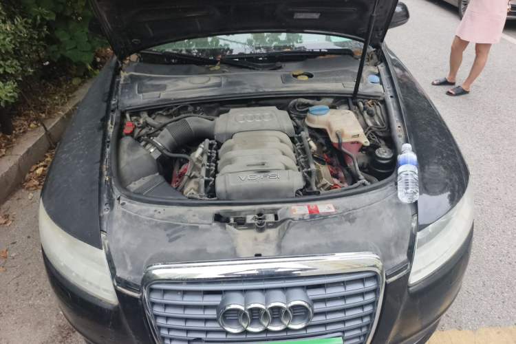 Used Audi A6L 2010 2.8 FSI Comfort Model Engine Bay