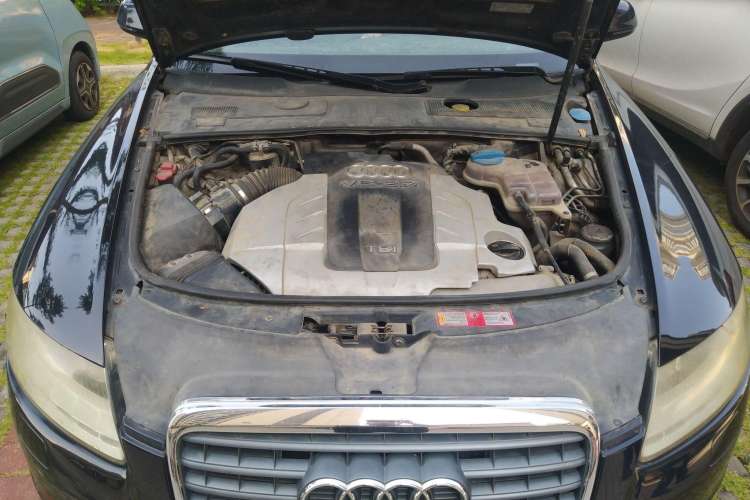 Used Audi A6L 2010 2.7 TDI Engine Bay