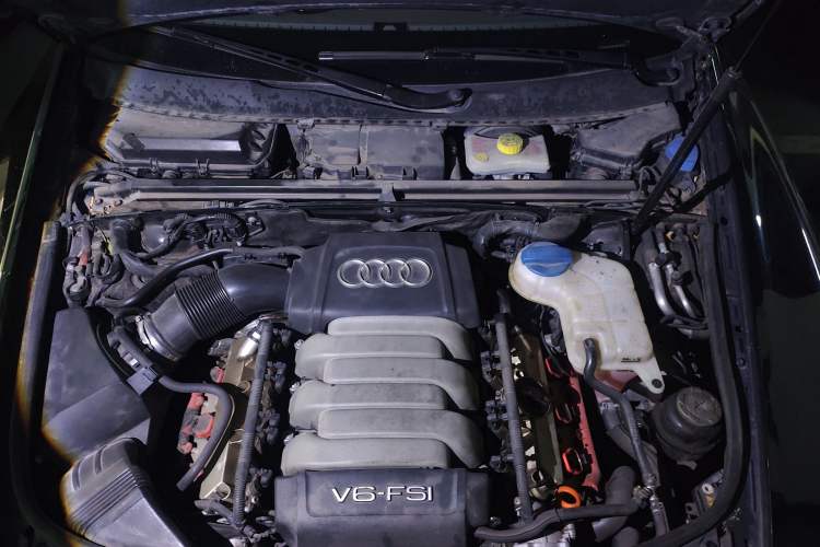Used Audi A6L 2010 2.8 FSI quattro Luxury Model Engine Bay