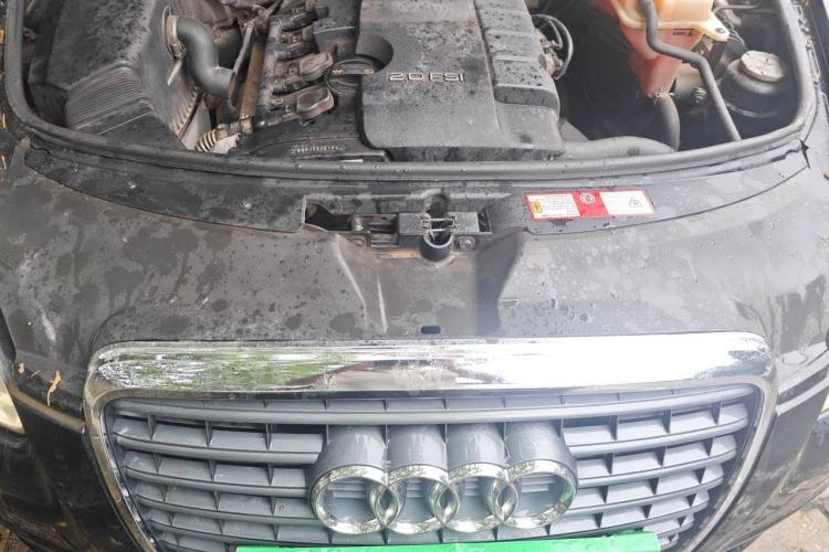 Used Audi A6L 2010 2.0 TFSI Automatic Standard Edition Engine Bay