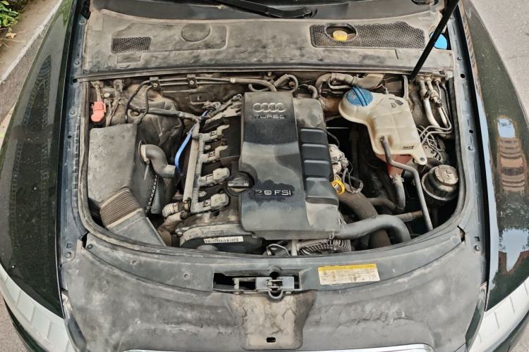 Used Audi A6L 2010 2.0 TFSI Base Version Engine Bay