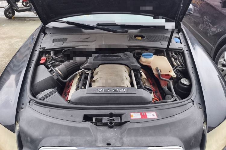 Used Audi A6L 2010 2.4L Technology Edition Engine Bay