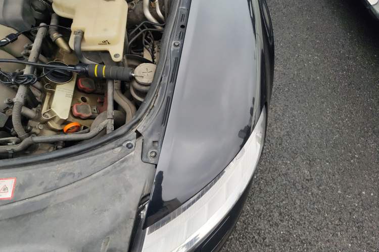 Used Audi A6L 2010 2.8 FSI Comfort Model Engine Bay Left