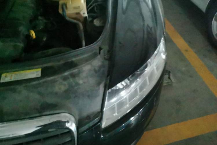 Used Audi A6L 2010 2.0 TFSI Automatic Standard Edition Engine Bay Left