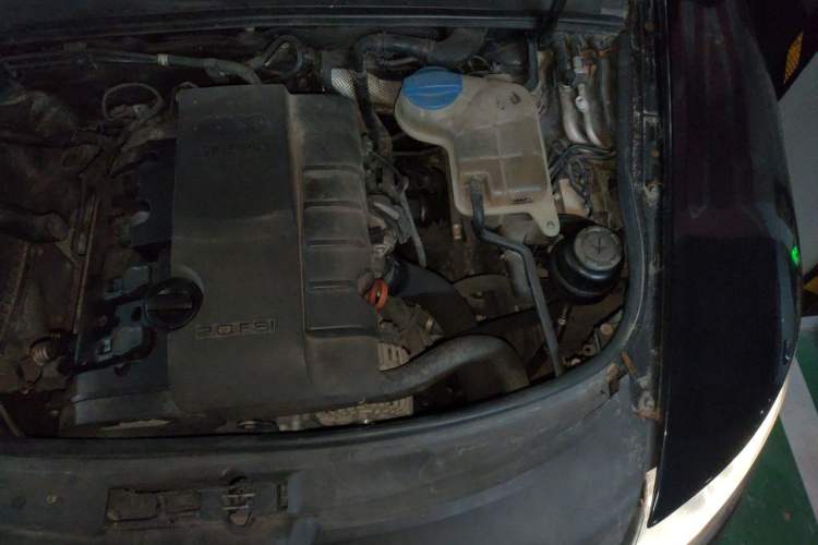 Used Audi A6L 2010 2.0 TFSI Automatic Standard Edition Engine Bay Left
