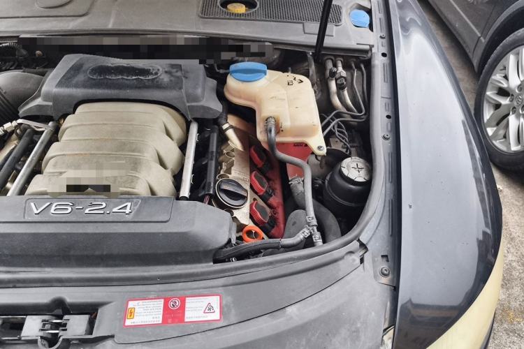 Used Audi A6L 2010 2.4L Technology Edition Engine Bay Left