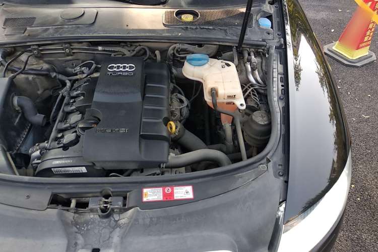 Used Audi A6L 2010 2.0 TFSI Manual Standard Edition Engine Bay Left