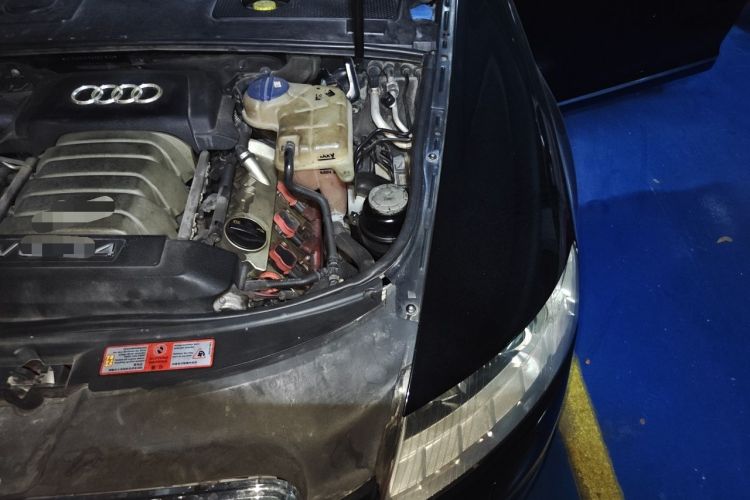 Used Audi A6L 2010 2.4L Technology Edition Engine Bay Left