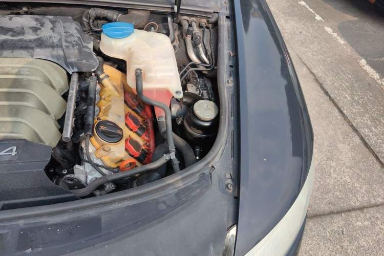 Used Audi A6L 2010 2.4L Comfort Edition Engine Bay Left