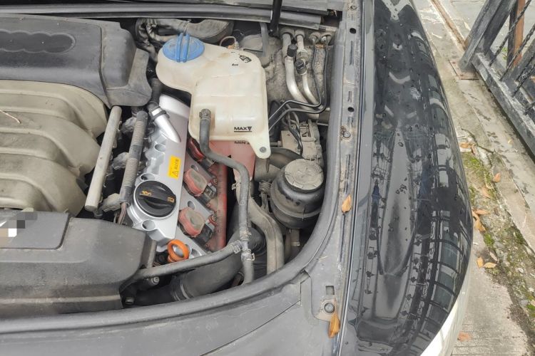 Used Audi A6L 2010 2.4L Comfort Edition Engine Bay Left