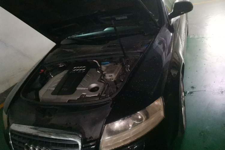 Used Audi A6L 2010 2.7 TDI Engine Bay Left