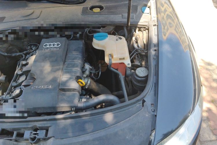 Used Audi A6L 2010 2.0 TFSI Automatic Standard Edition Engine Bay Left