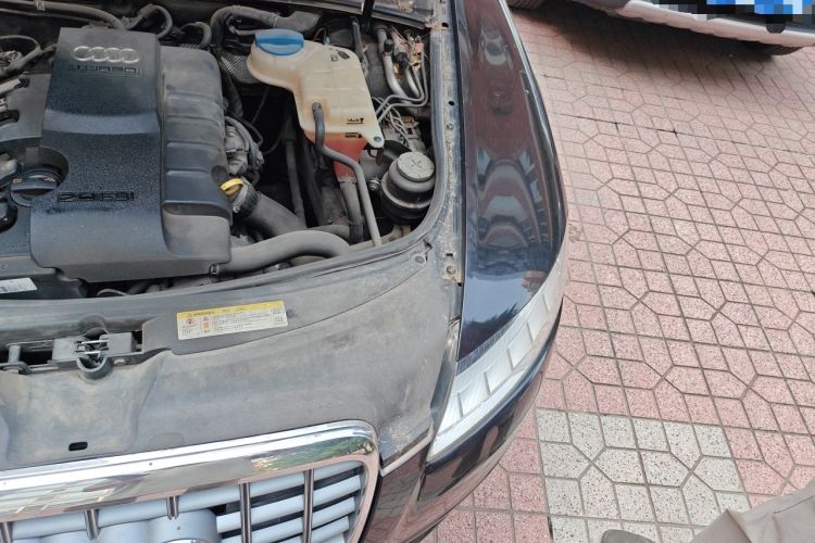 Used Audi A6L 2010 2.0 TFSI Automatic Standard Edition Engine Bay Left