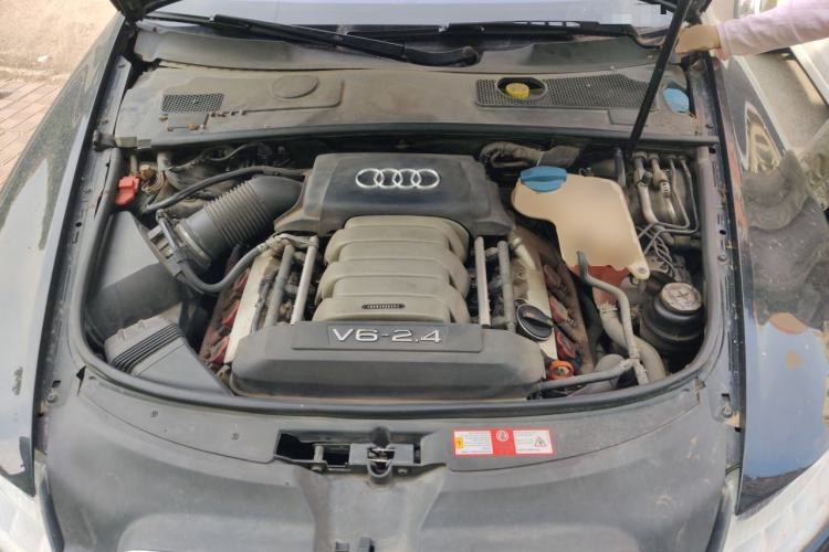 Used Audi A6L 2010 2.4L Technology Edition Engine Bay