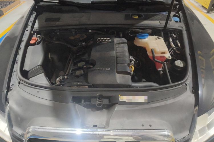 Used Audi A6L 2010 2.0 TFSI Automatic Standard Edition Engine Bay