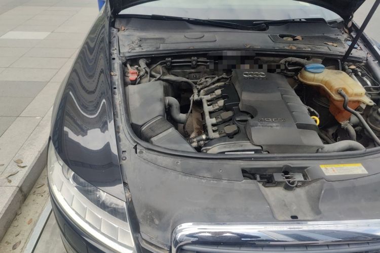 Used Audi A6L 2010 2.0 TFSI Automatic Standard Edition Engine Bay Right