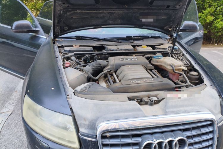 Used Audi A6L 2010 2.4L Comfort Edition Engine Bay Right