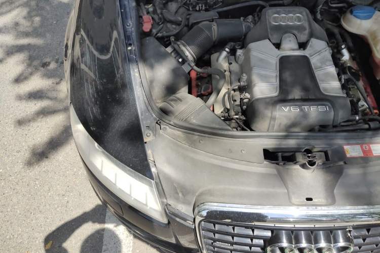 Used Audi A6L 2010 3.0 TFSI quattro Luxury Model Engine Bay Right