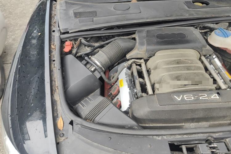 Used Audi A6L 2010 2.4L Comfort Edition Engine Bay Right