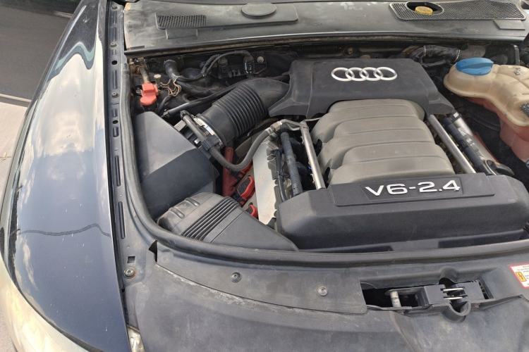 Used Audi A6L 2010 2.4L Comfort Edition Engine Bay Right