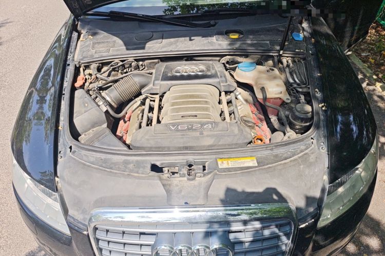 Used Audi A6L 2010 2.4L Technology Edition Engine Bay