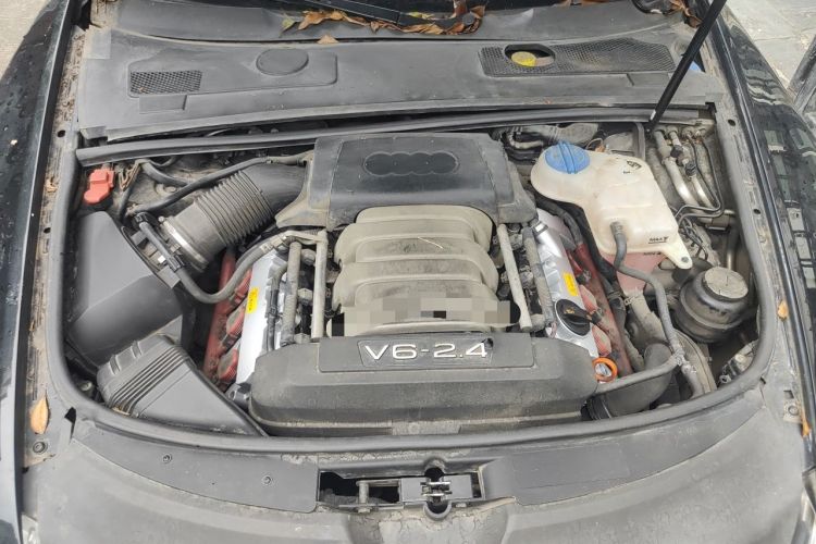 Used Audi A6L 2010 2.4L Comfort Edition Engine Bay