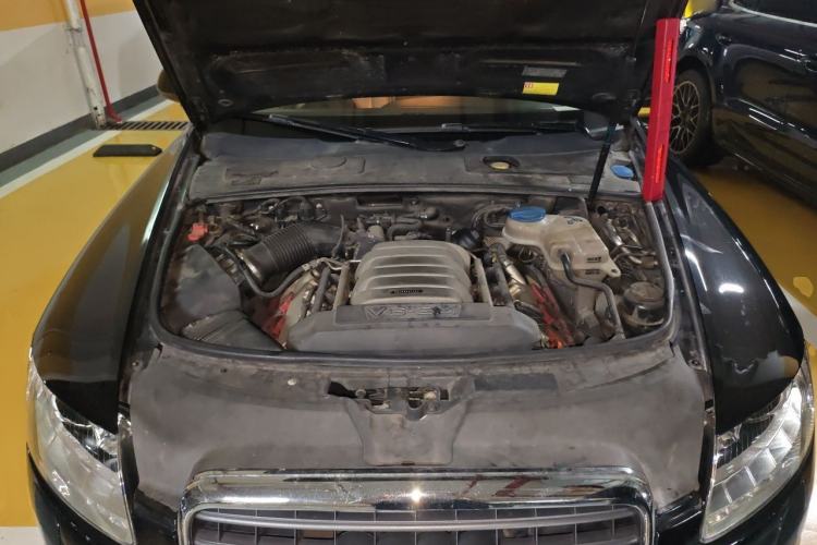 Used Audi A6L 2010 2.4L Technology Edition Engine Bay